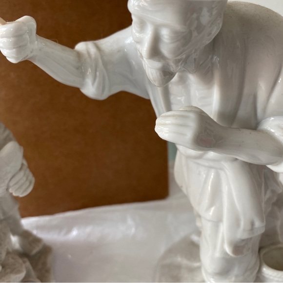 Stunning Beautiful Set of 2Vintage Japanese Porcelain 8-8.5